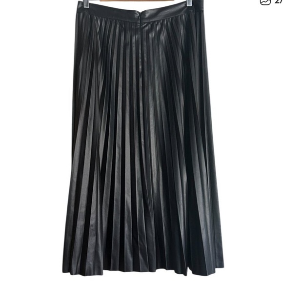 Frank Lyman Design Black Midi Skirt - Faux Leather - Picture 6 of 8